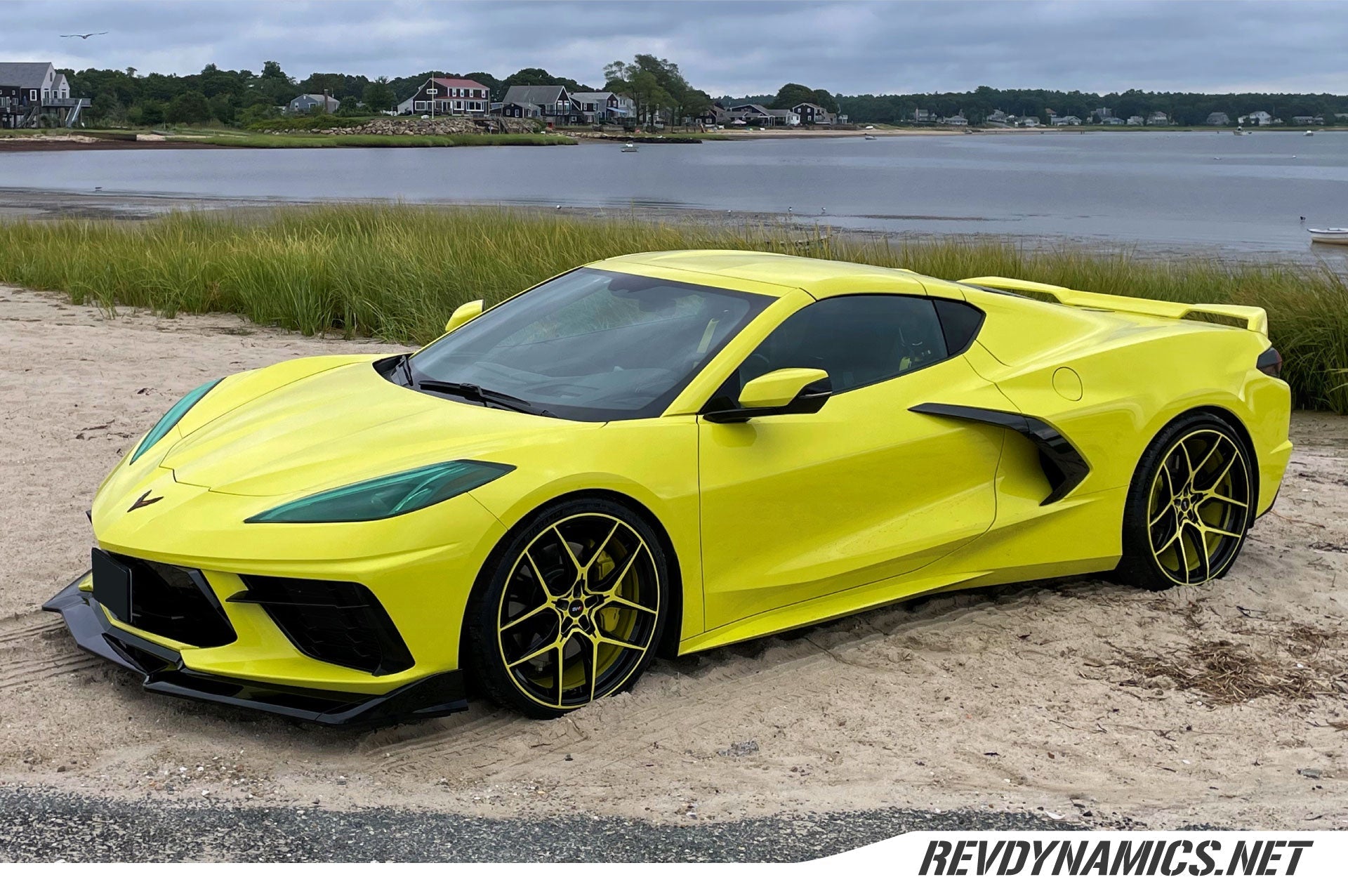 Savini SV-F5 20" Front 21" Rear Rim Powdercoated Accelerate Yellow and Black Corvette C8 Z51 Stingray colors 