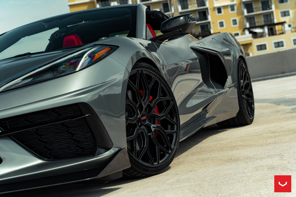 Vossen HF-2 C8 Corvette 20x9" Front 21x12" Rear Wheel and Tire Package