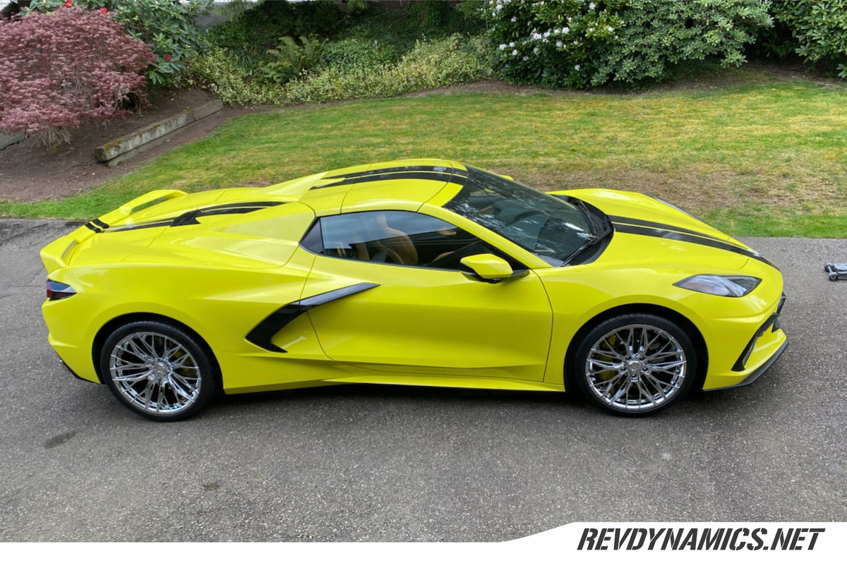 Corvette C8 with Chrome Lexani Aries 19in front and 20in rear rims Accelerate Yellow