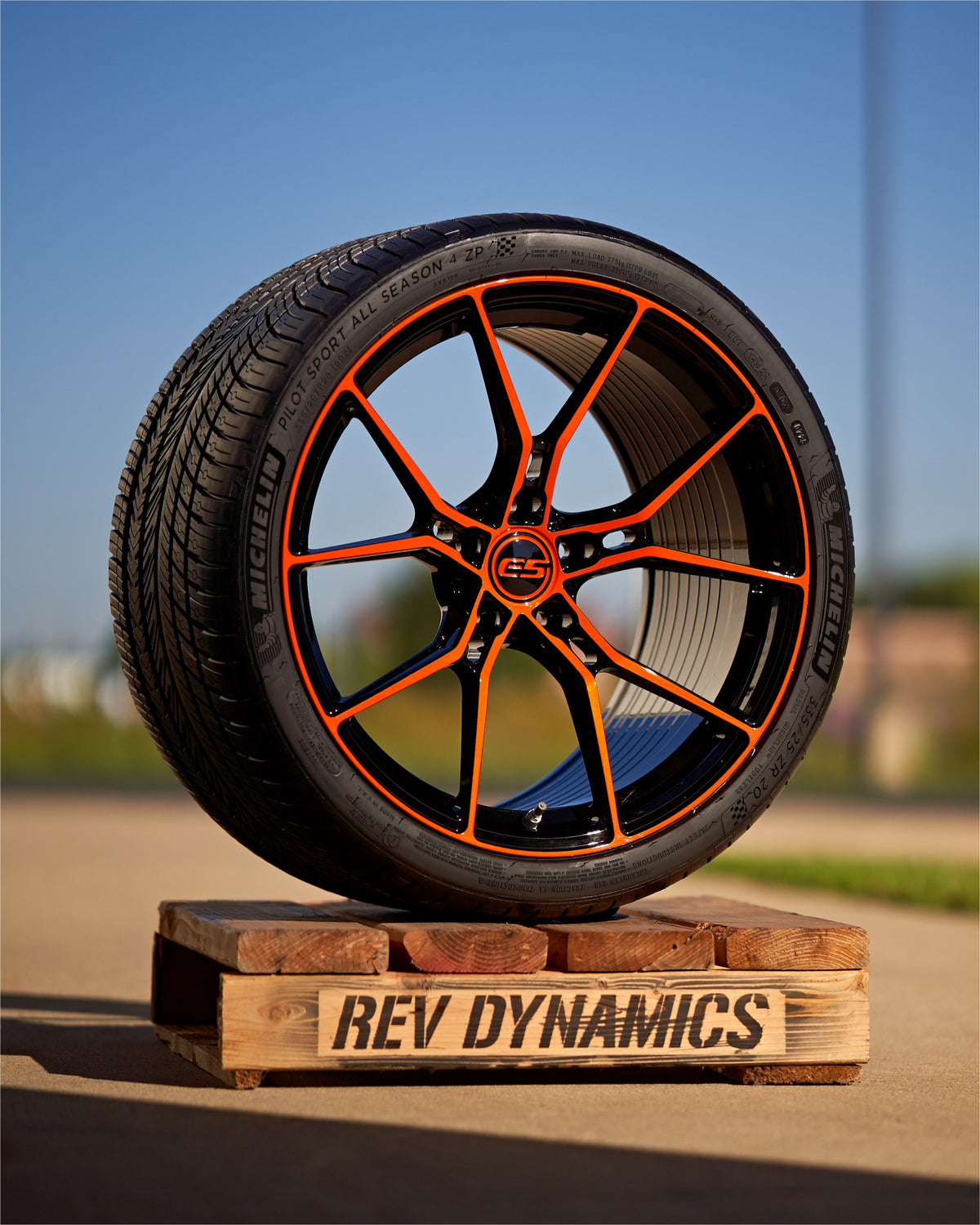 E5-Daytona-Sebring-Orange-and-Black-Custom-Finish-2.jpg__PID:b8e31d3a-51ab-483c-bb17-72d99adc9b6c